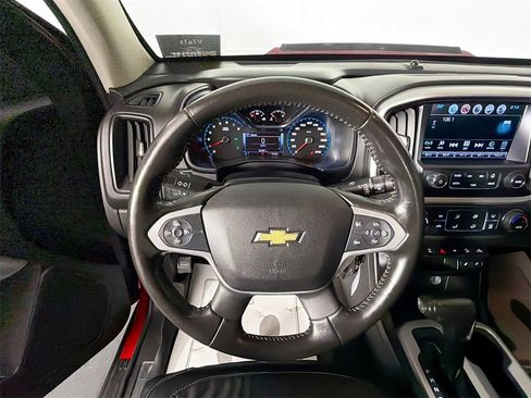 Used 2018 Chevrolet Colorado ZR2 image 11