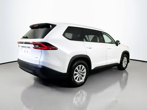 Used 2025 Toyota Grand Highlander AWD image 8