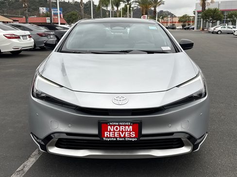 New 2026 Toyota Prius Plug-In Hybrid FWD image 6
