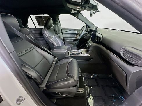 Used 2020 Ford Explorer ST w/ ST Street Pack image 12