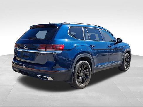 Used 2023 Volkswagen Atlas SE w/ Black Wheel Package image 6