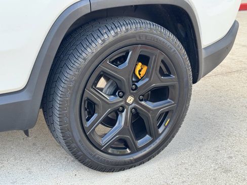 Used 2022 Rivian R1S Launch Edition image 43