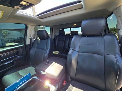 Used 2016 RAM 2500 Laramie w/ Cold Weather Group image 23