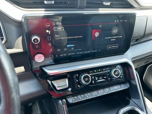 Used 2022 GMC Sierra 1500 Denali w/ Technology Package RWD image 16