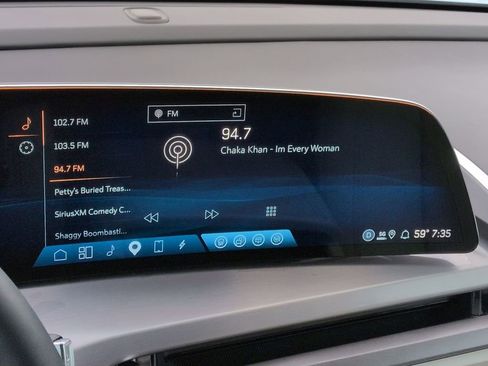 Used 2026 Cadillac Vistiq Sport image 5