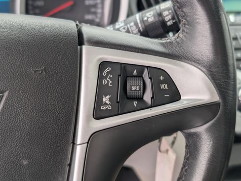 Used 2017 Chevrolet Equinox LT w/ Convenience Package image 18