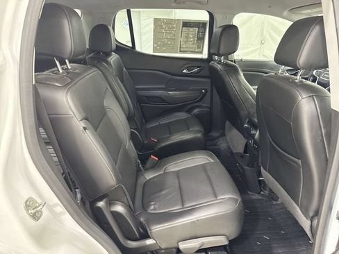 Used 2020 GMC Acadia SLT w/ LPO, Floor Liner Package FWD image 27