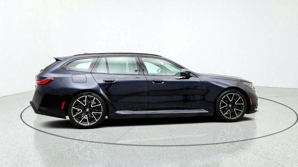 Used 2025 BMW M5 Touring w/ M Driver's Package AWD/4WD image 4