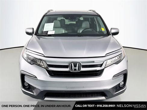 Used 2021 Honda Pilot Touring image 2