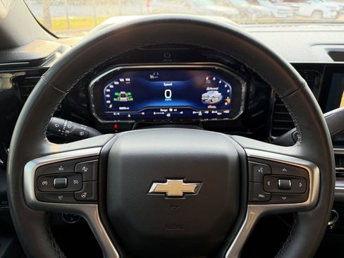 Used 2023 Chevrolet Silverado 1500 LT image 22