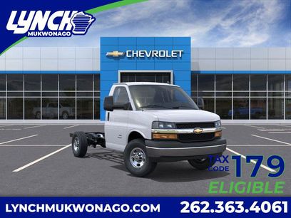 New 2025 Chevrolet Express 3500 w/ Power Convenience Package