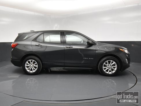 Used 2019 Chevrolet Equinox LS image 47