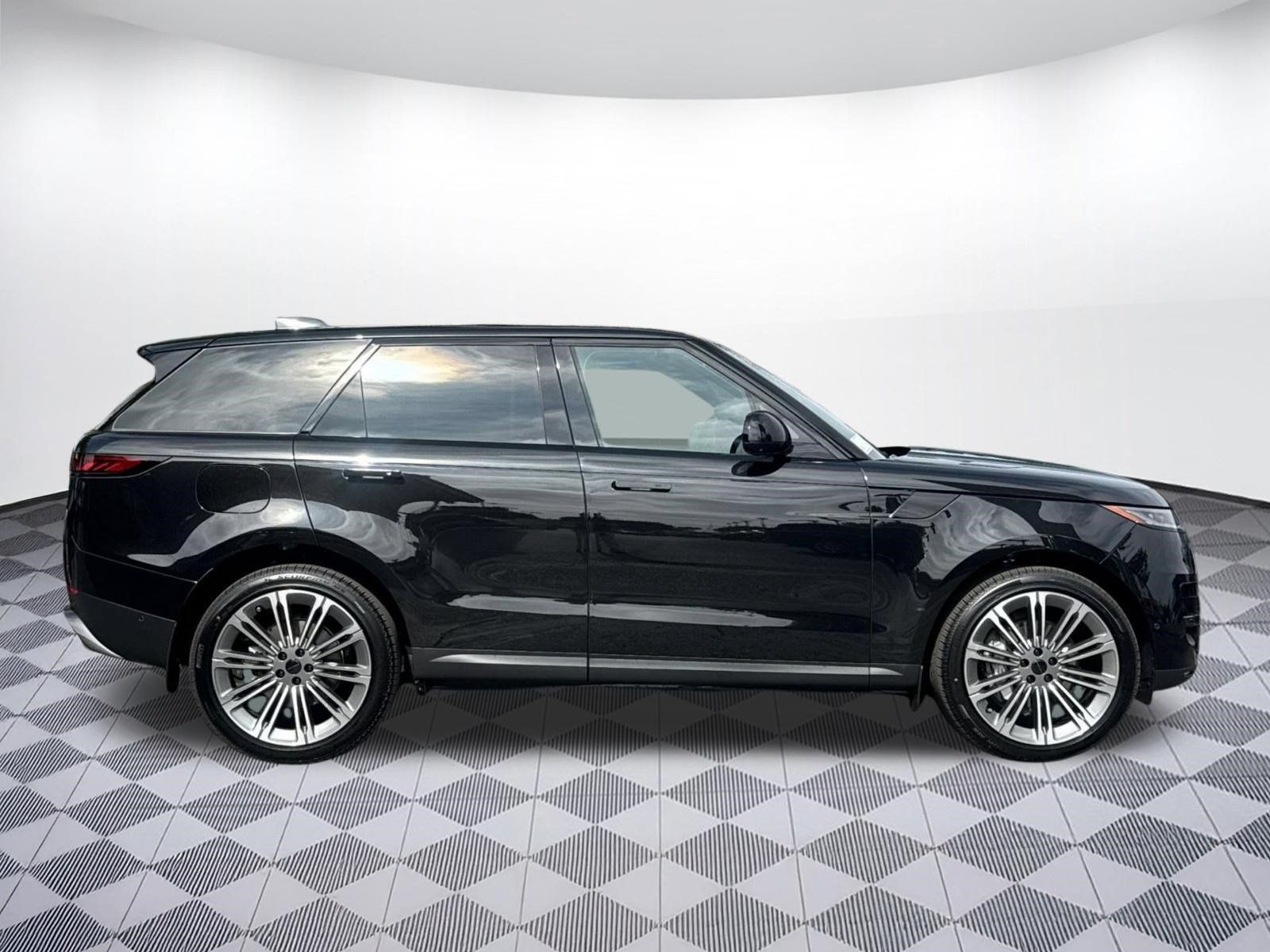 New 2026 Land Rover Range Rover Sport SE AWD/4WD image 8