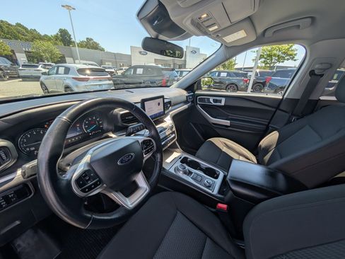 Certified 2023 Ford Explorer XLT AWD/4WD image 17