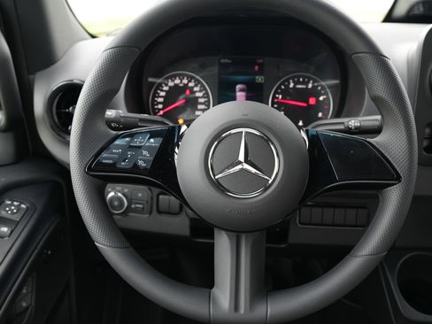 New 2025 Mercedes-Benz Sprinter 2500 image 22