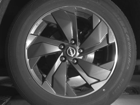 Used 2025 Nissan Rogue SV FWD image 14