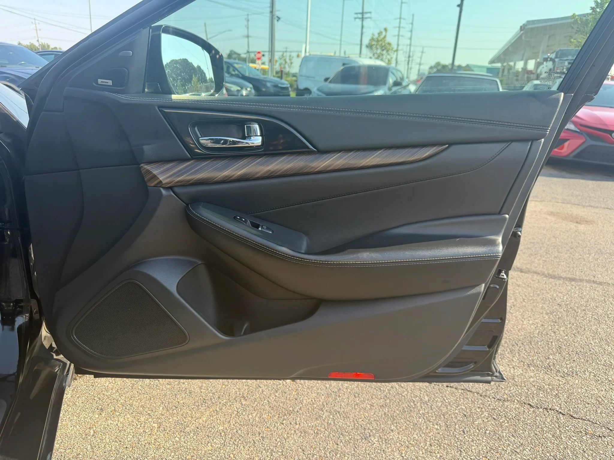 Used 2017 Nissan Maxima Platinum FWD image 25