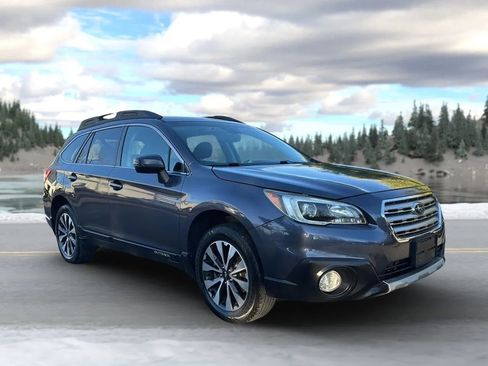 Used 2017 Subaru Outback 2.5i Limited image 3