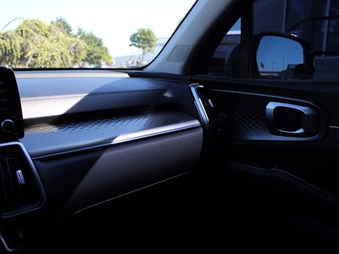 Used 2023 Kia Sorento EX image 37