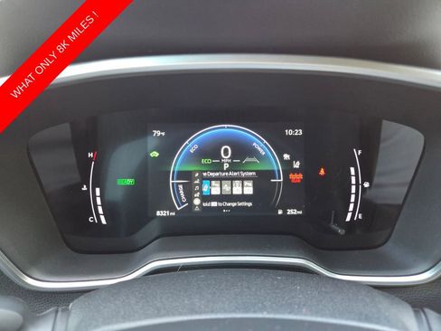 Used 2025 Toyota Corolla Cross AWD Hybrid w/ Convenience Package image 32