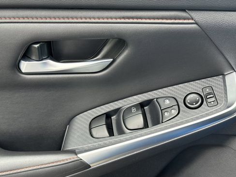 Certified 2025 Nissan Sentra SR w/ SR Premium Package image 15