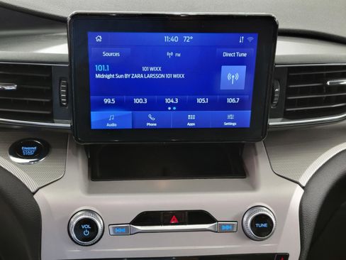 Used 2024 Ford Explorer XLT w/ Equipment Group 202A AWD/4WD image 35