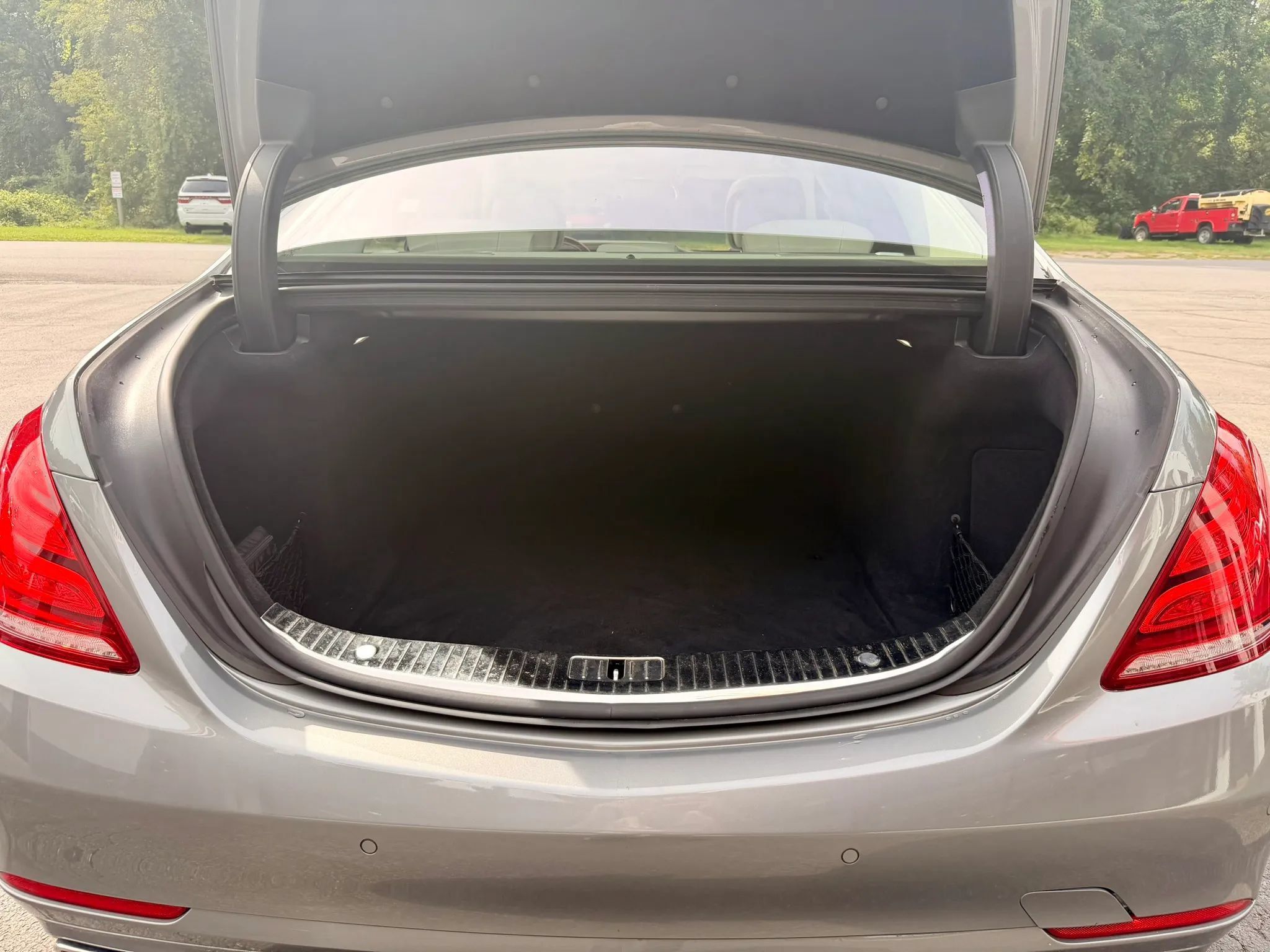 Used 2015 Mercedes-Benz S 550 4MATIC Sedan image 40