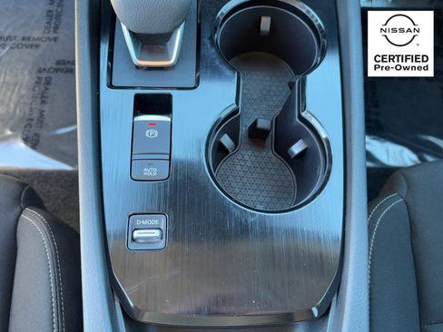 Certified 2023 Nissan Rogue S image 28