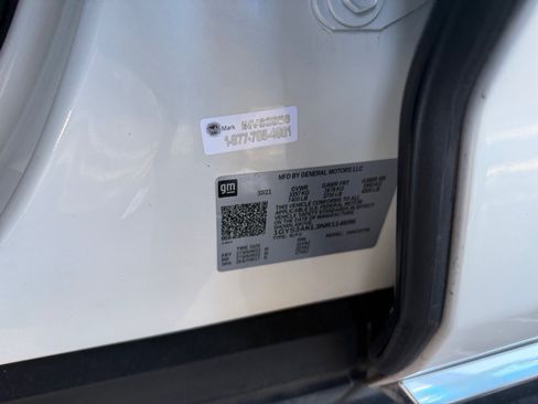 Used 2022 Cadillac Escalade Luxury RWD image 22