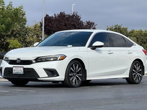 Used 2023 Honda Civic EX image 8