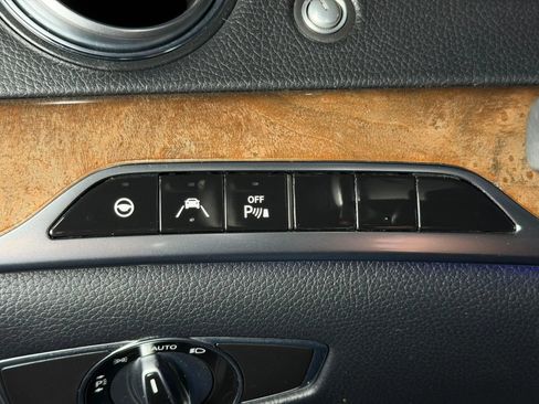 Used 2014 Mercedes-Benz S 550 Sedan image 27