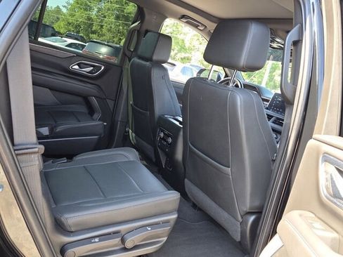 Used 2023 Chevrolet Tahoe LT w/ Luxury Package AWD/4WD image 16