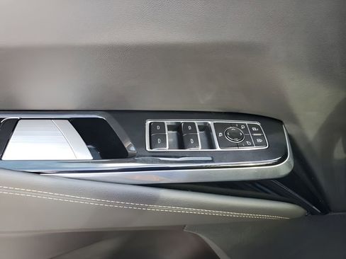 Certified 2025 Cadillac Escalade Premium Luxury image 30