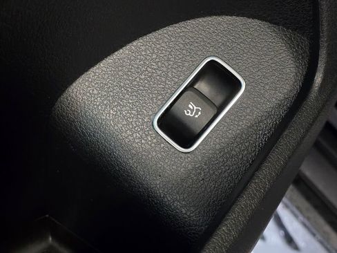 Used 2022 Mercedes-Benz GLS 450 4MATIC image 40