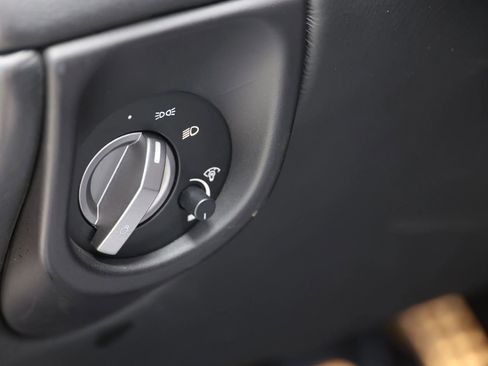 Used 2008 Aston Martin V8 Vantage Roadster RWD image 19