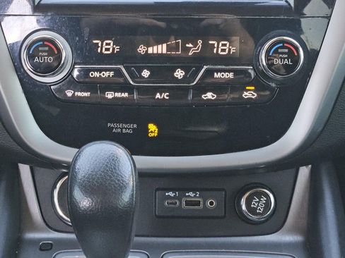 Used 2022 Nissan Murano S image 13