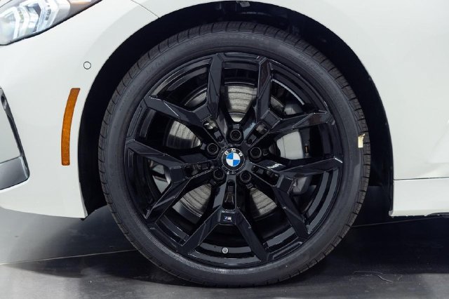 New 2026 BMW 330i xDrive Sedan w/ M Sport Package AWD/4WD image 26