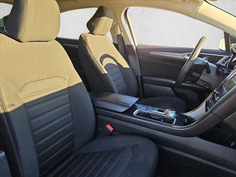 Used 2020 Ford Fusion SE image 20