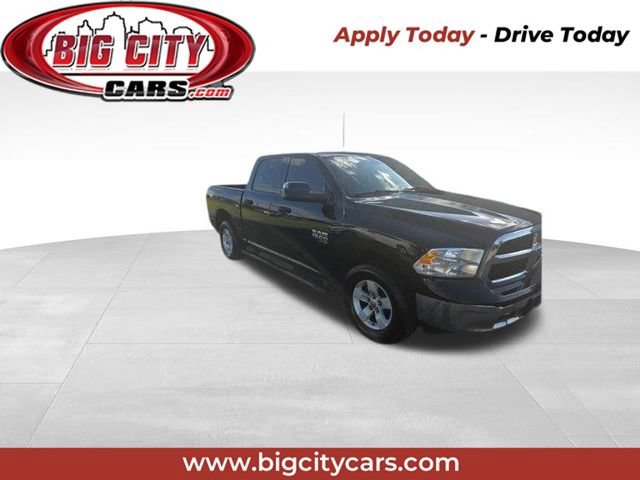Used 2022 RAM 1500 Classic SLT w/ Electronics Group AWD/4WD image 1
