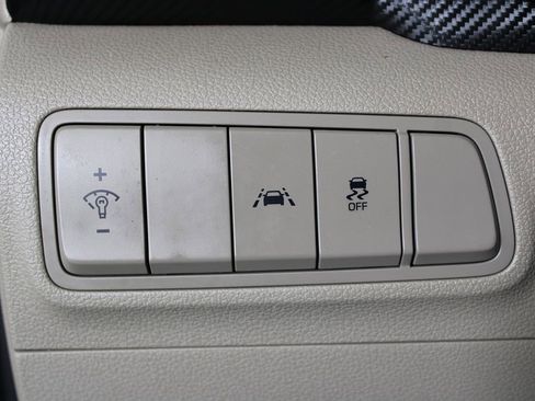 Used 2019 Hyundai Tucson SE image 22