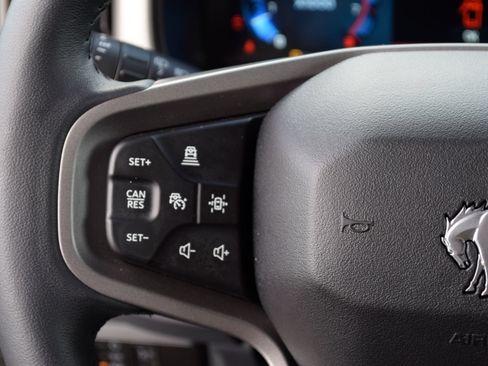 Used 2025 Ford Bronco Outer Banks AWD/4WD image 8