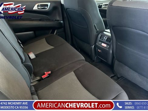 Used 2019 Nissan Pathfinder SV FWD image 21