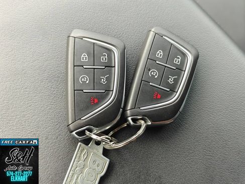 Used 2024 Cadillac Lyriq Tech RWD image 13