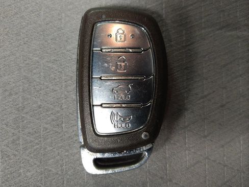 Used 2016 Hyundai Tucson Sport image 32