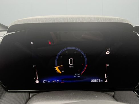 Certified 2025 Chevrolet TrailBlazer RS w/ Convenience Package image 13