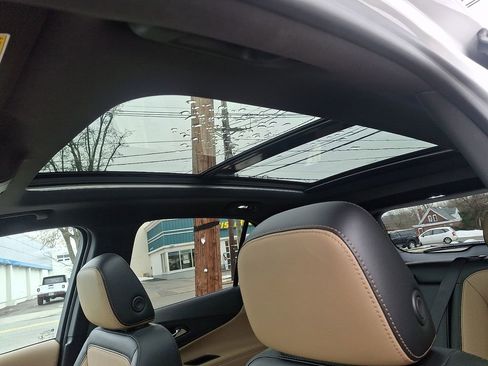 Used 2023 Chevrolet Equinox Premier image 13