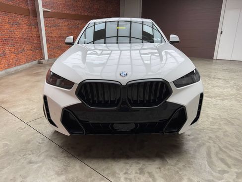 Used 2027 BMW X6 xDrive40i w/ Climate Comfort Package AWD/4WD image 7
