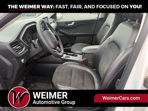 Used 2022 Ford Escape SEL w/ SEL Stealth AWD Package image 18
