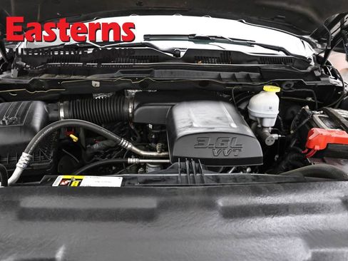 Used 2024 RAM 1500 Classic SLT AWD/4WD image 7
