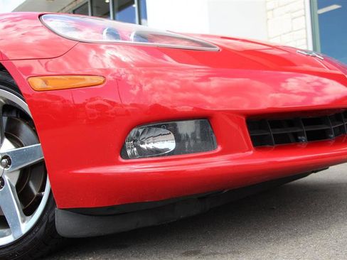 Used 2006 Chevrolet Corvette Convertible w/ Preferred Equipment Group image 13